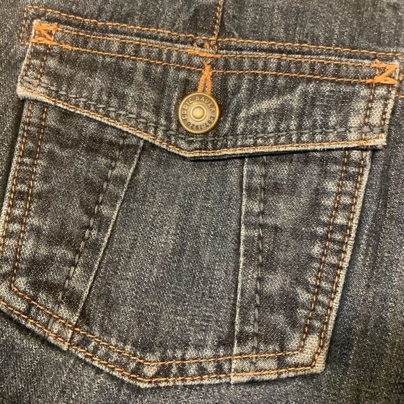 EDDIE BAUER, denim shorts, size 12 , cotton, 5 pocket, button over and zip up - Picture 8 of 12